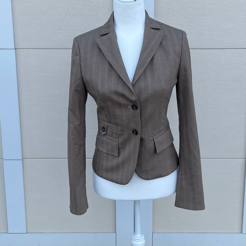 United Colors of Benetton tan suit blazer
